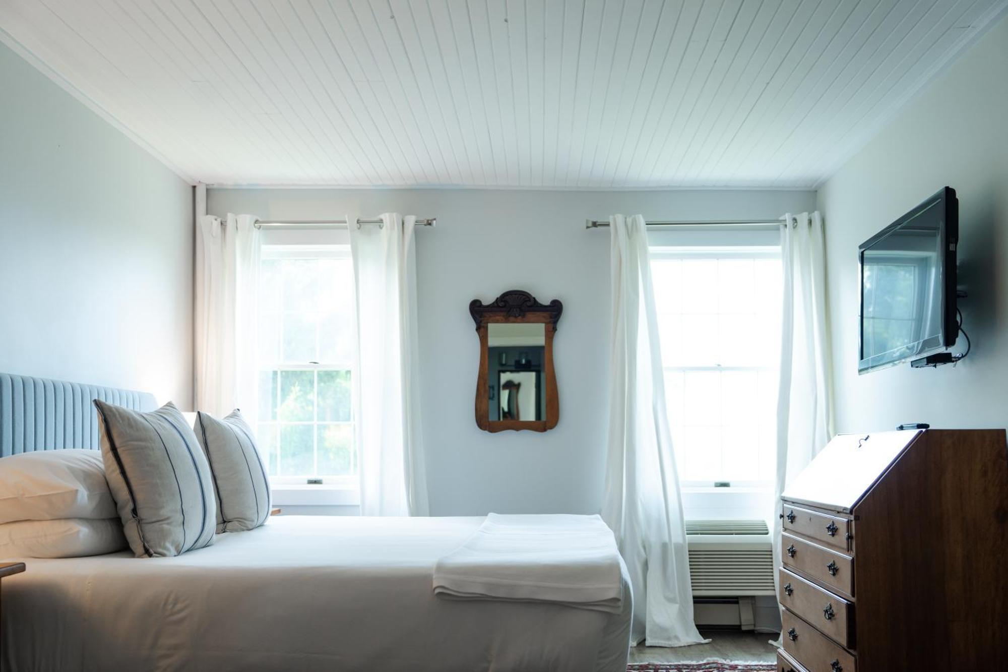 South Landing Inn Ниагара-он-те-Лейк Экстерьер фото