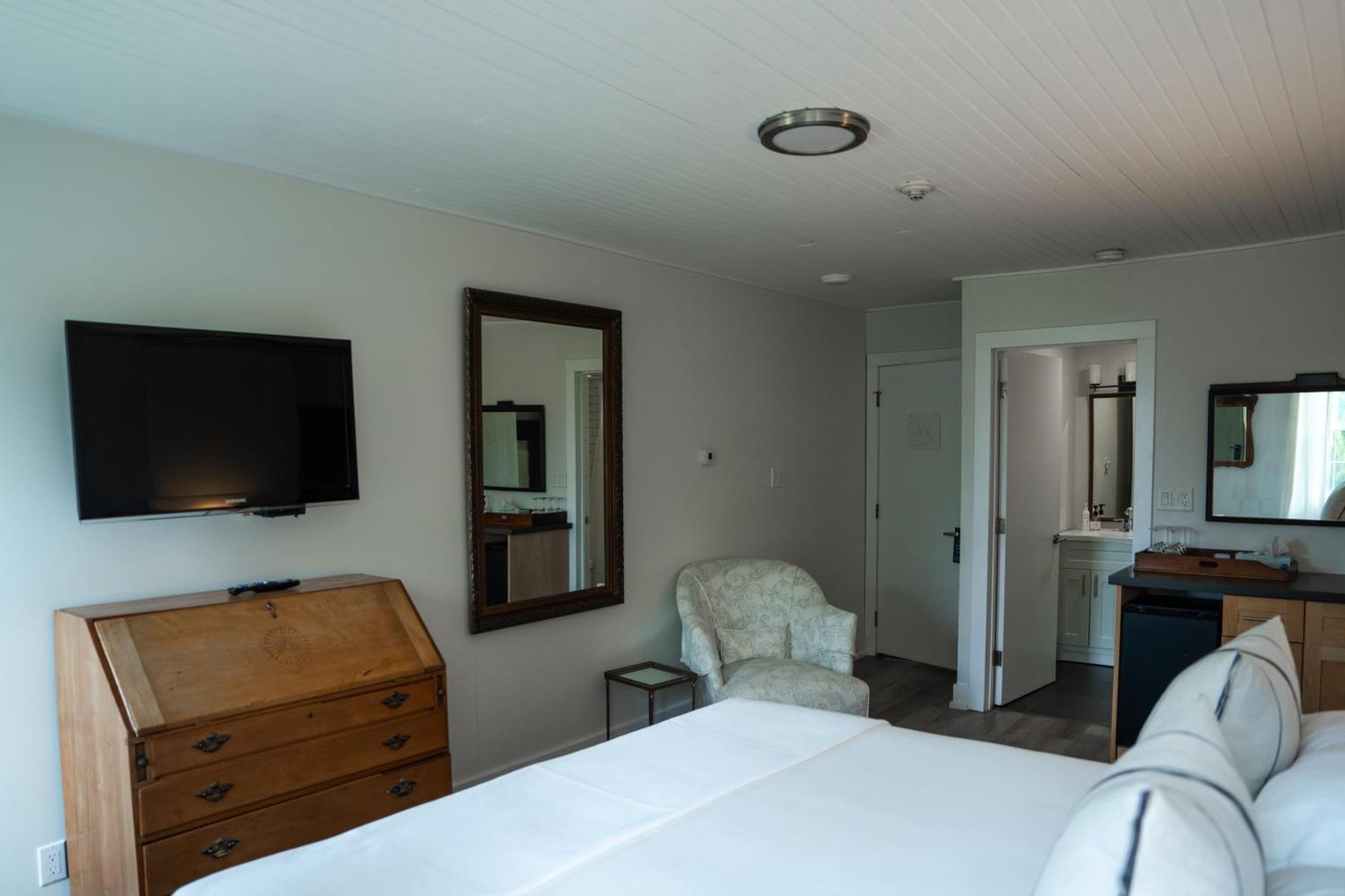 South Landing Inn Ниагара-он-те-Лейк Экстерьер фото